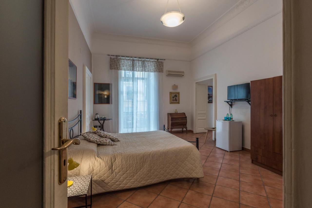 'Na Siesta Bed and Breakfast Napels Buitenkant foto