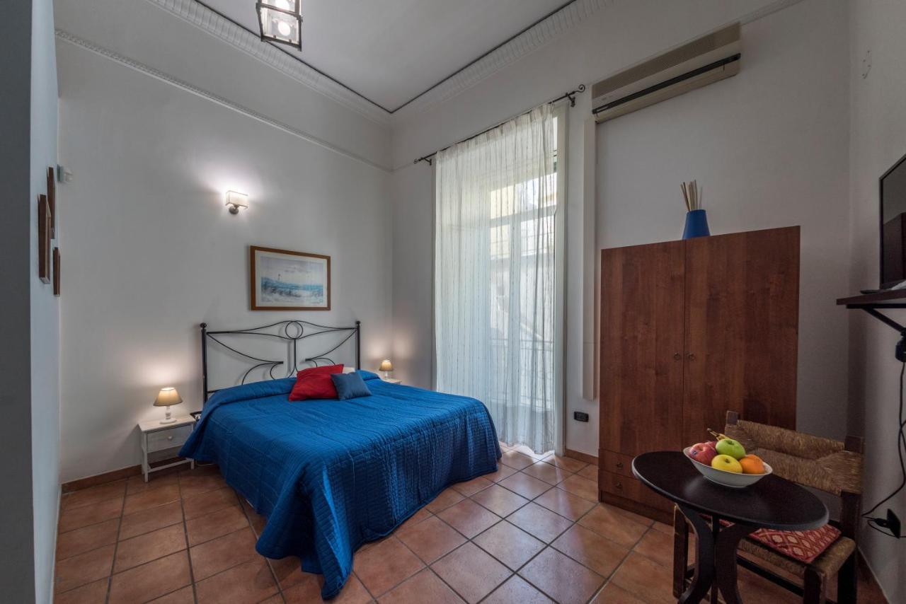 'Na Siesta Bed and Breakfast Napels Buitenkant foto